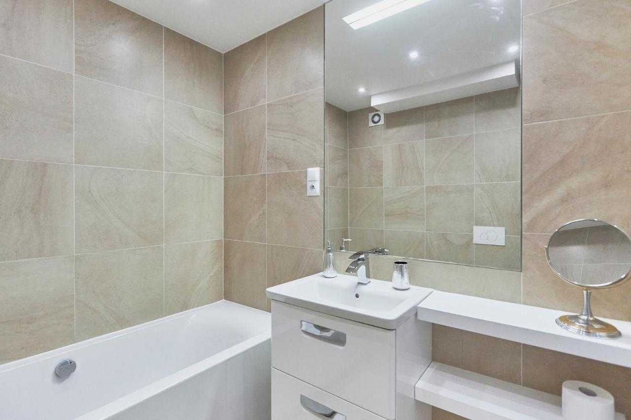 Apartament 70M2 Przy Parku Zdrojowym, Plaza, Centrum. Swinoujscie Dış mekan fotoğraf